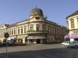 U središtu Brčkog na pješaka palo prozorsko staklo