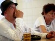 Alkoholičare liječe s pet litara pive dnevno