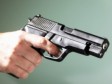U trgovinskoj radnji rasklapao i sklapao pištolj, te ispalio jedan hitac
