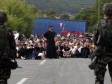 Kosovo: Mirna noć na barikadama
