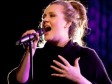 Video: Trijumfalni povratak Adele
