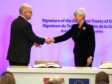 Foto: Potpisan ugovor o pristupanju Hrvatske EU-u