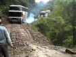 Video: Dramatična snimka u kojoj autobus pada niz planinu 