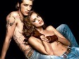 Foto: Irina Shayk u toplesu pozirala među nogama muškog modela