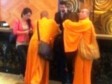 Prvo ih napili pa ih odveli u hotel da im ˝blagoslove vagine˝