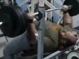 Video: Tehnika dizanja utega koju nikada niste vidjeli!