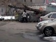 Video: Izbjegla smrt za dlaku, a onda mrtva-hladna baci smeće i ode