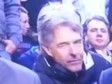 Video: Kad kopanje nosa postane hit