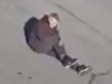 Video: Teška borba s gravitacijom i kamenčićem u cipeli