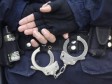 Maloljetnik ugrizao policajca za lijevu potkoljenicu, policajki i baki povrijedio prst