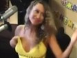 Video: Voditeljici od žestoke muzike ispala sisa