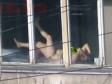 Sarajevo: Uposlenica u Palači pravde gola vježba i čita novine!