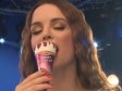Video/Mili moj: Ovako liže Severina 